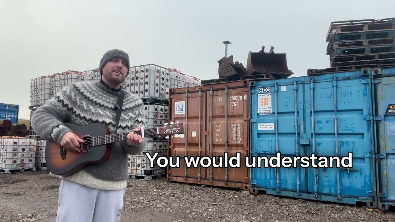 ‘Shadows’ an Original song by Adam Holmes (Scottish Country Music) auf YouTube ansehen ‘Shadows’ an Original song by Adam Holmes (Scottish Country Music) auf YouTube ansehen