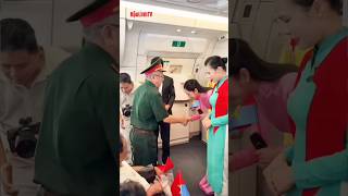 Chuyến bay lịch sử: Vietnam Airlines tri ân 51 năm Giải phóng đất nước