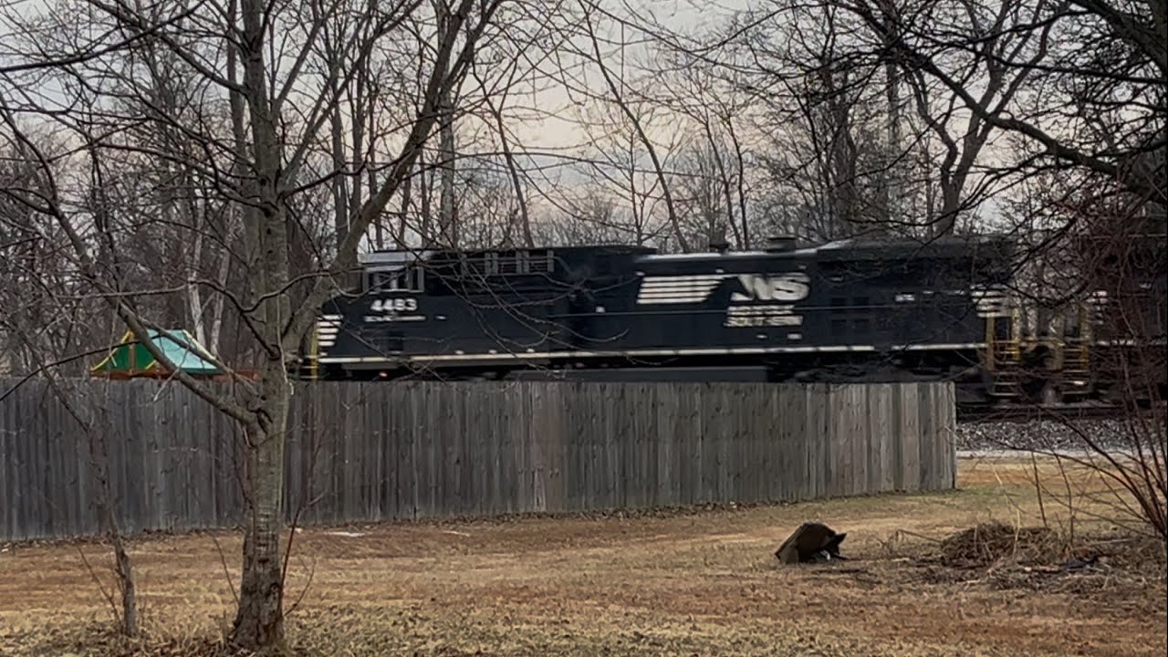 NS 4483 leads NS 168 (Chattanooga, TN to St. Louis, MO) westbound 4:19 PM