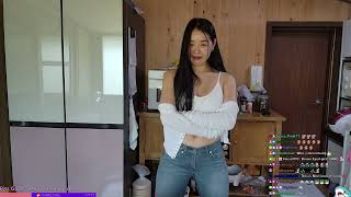 Beautiful Asian Girls Country House Broadcast White Bra Top 6