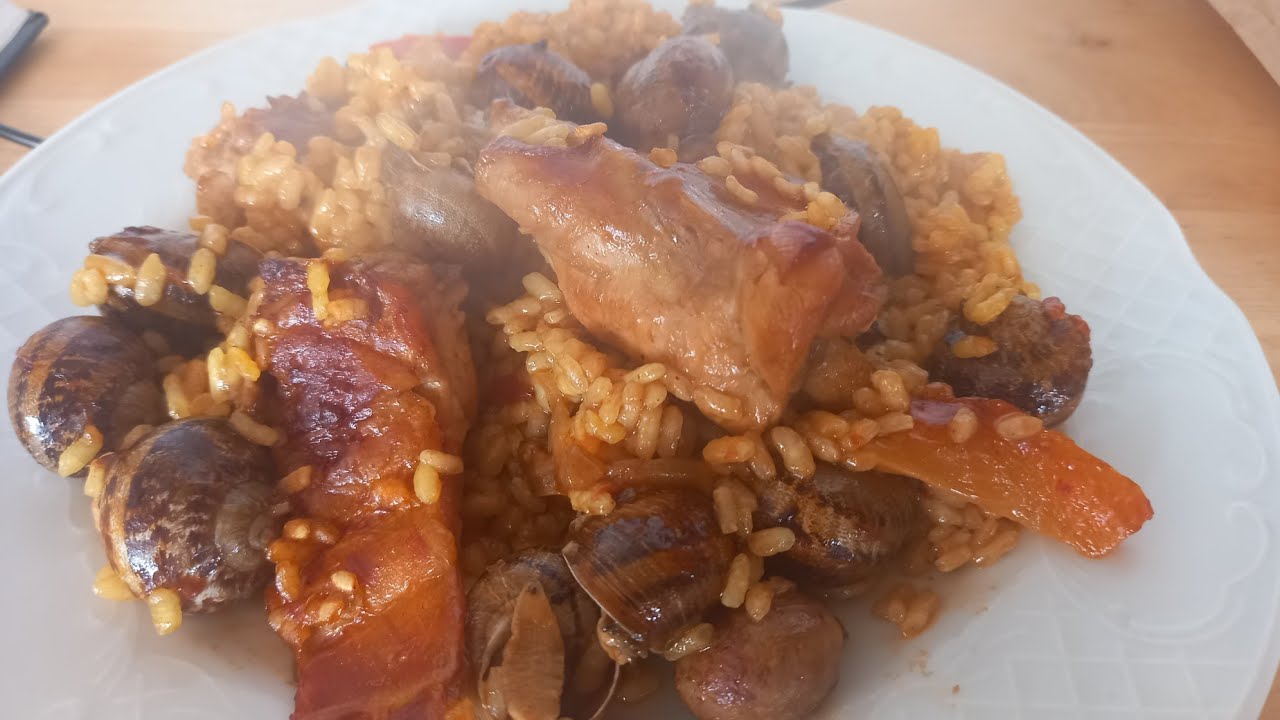 Arroz con conejo y caracoles