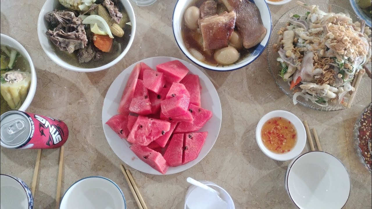Lại một năm nữa , mùng 1 ấm áp bên gia đình | NGÂN NGUYỄN