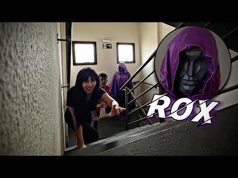 ELE INVADIU O NOSSO PRÉDIO ! (O JOGO) - ROX / part. 1