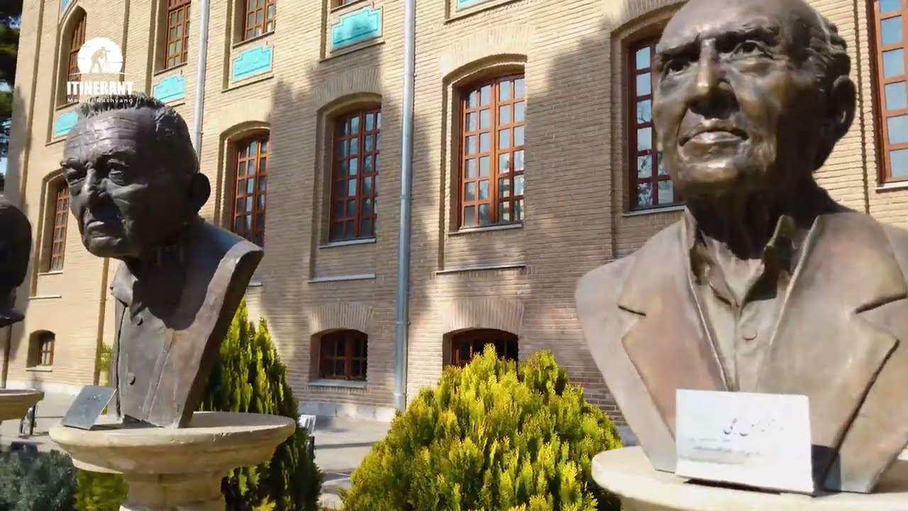 IRAN 2022, TEHRAN, Walking on Negarestan Museum Garden | باغ موزه نگارستان تهران، ۱۴۰۰