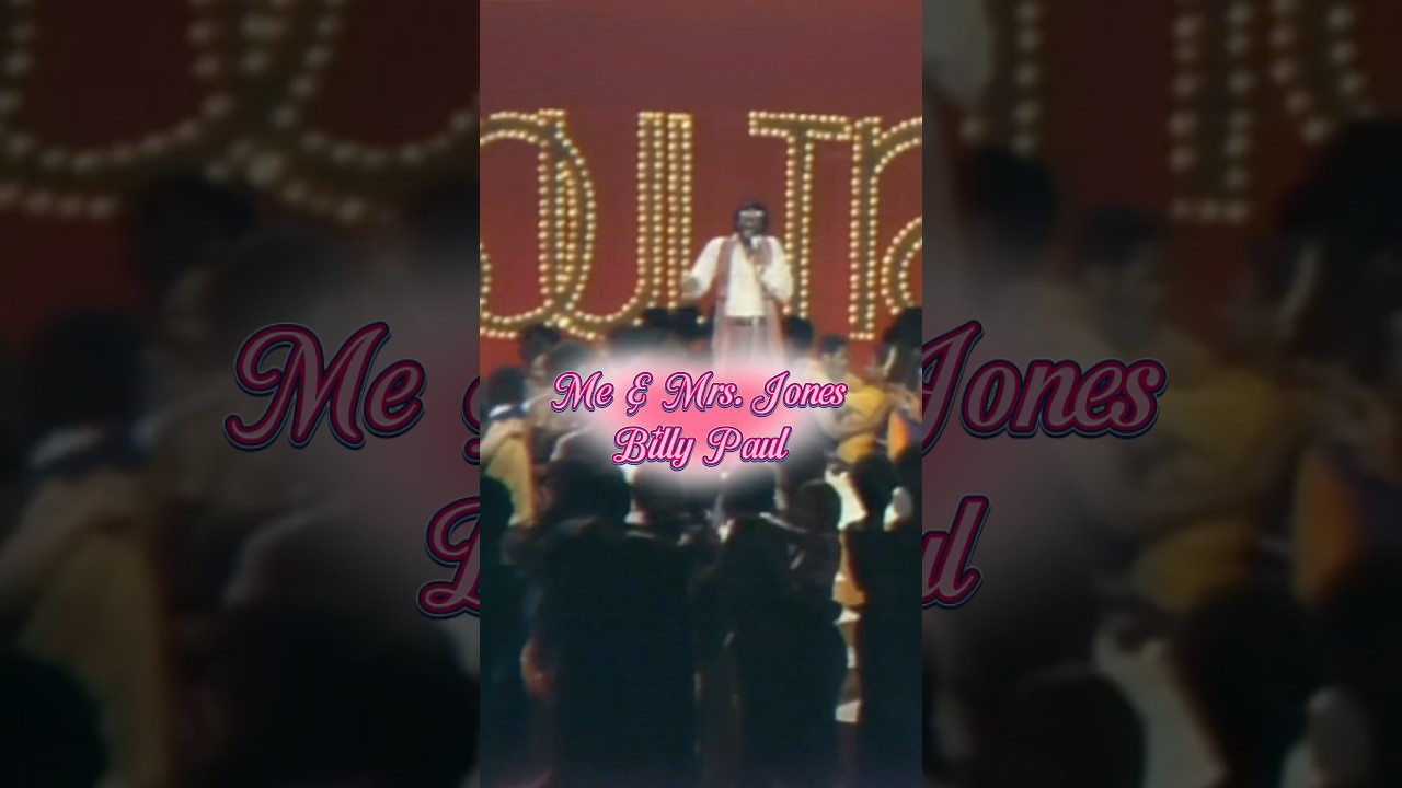 You and who this Valentines Day? ♥️👀 