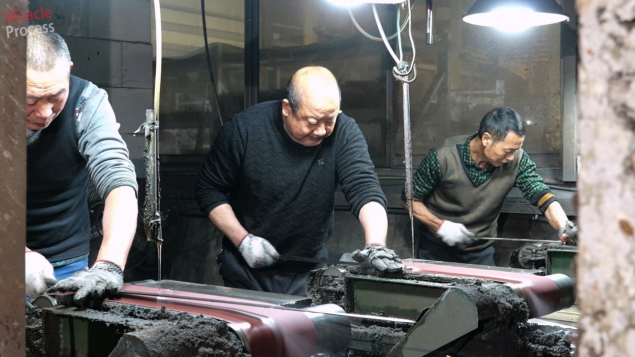 Китайская фабрика массового производства японских самурайских мечей и средневековых рыцарских мечей