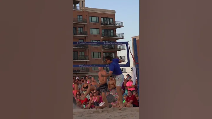 SLOW MOTION VOLLEYBALL IAN CAPP MONSTER BLOCK MICH...