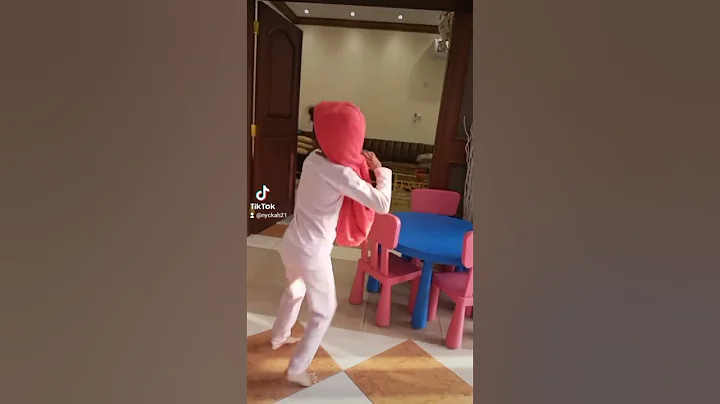 The first time Moza the beautiful dance in my chan...