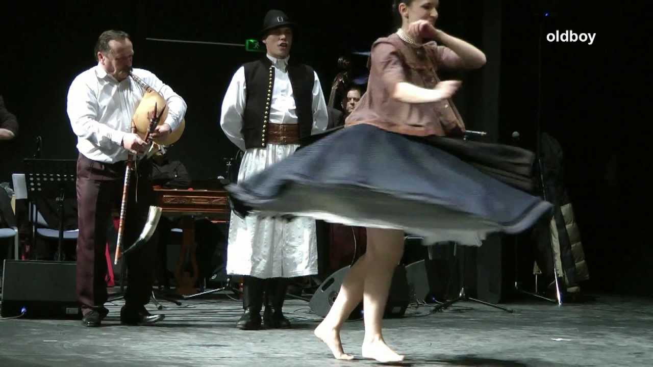 Kata és Attila - Somogyi ugrós és friss csárdás