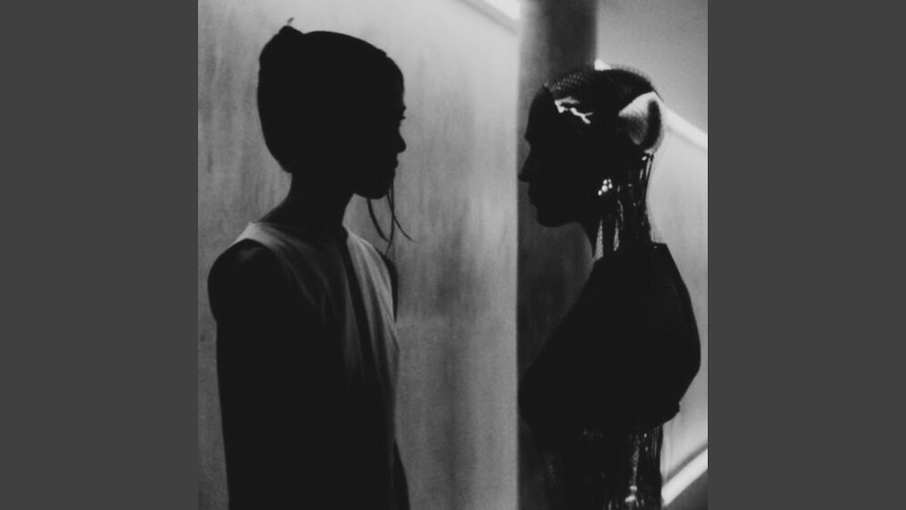 Interstellar auf YouTube ansehen Interstellar auf YouTube ansehen