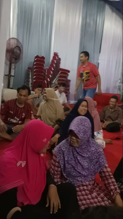 TUKANG SAWER BIDUAN DANGDUT DI JEWER ISTRI