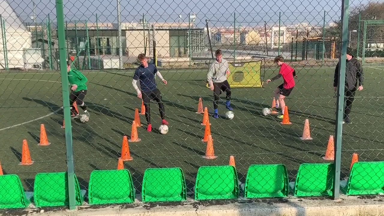 16. Egyéni  Képzés