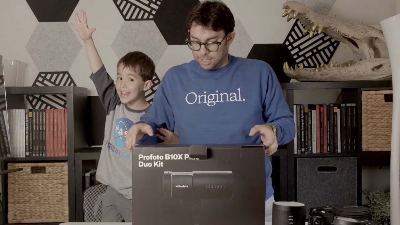Profoto B10X Plus Unboxing and Explanation of Top Features - YouTube