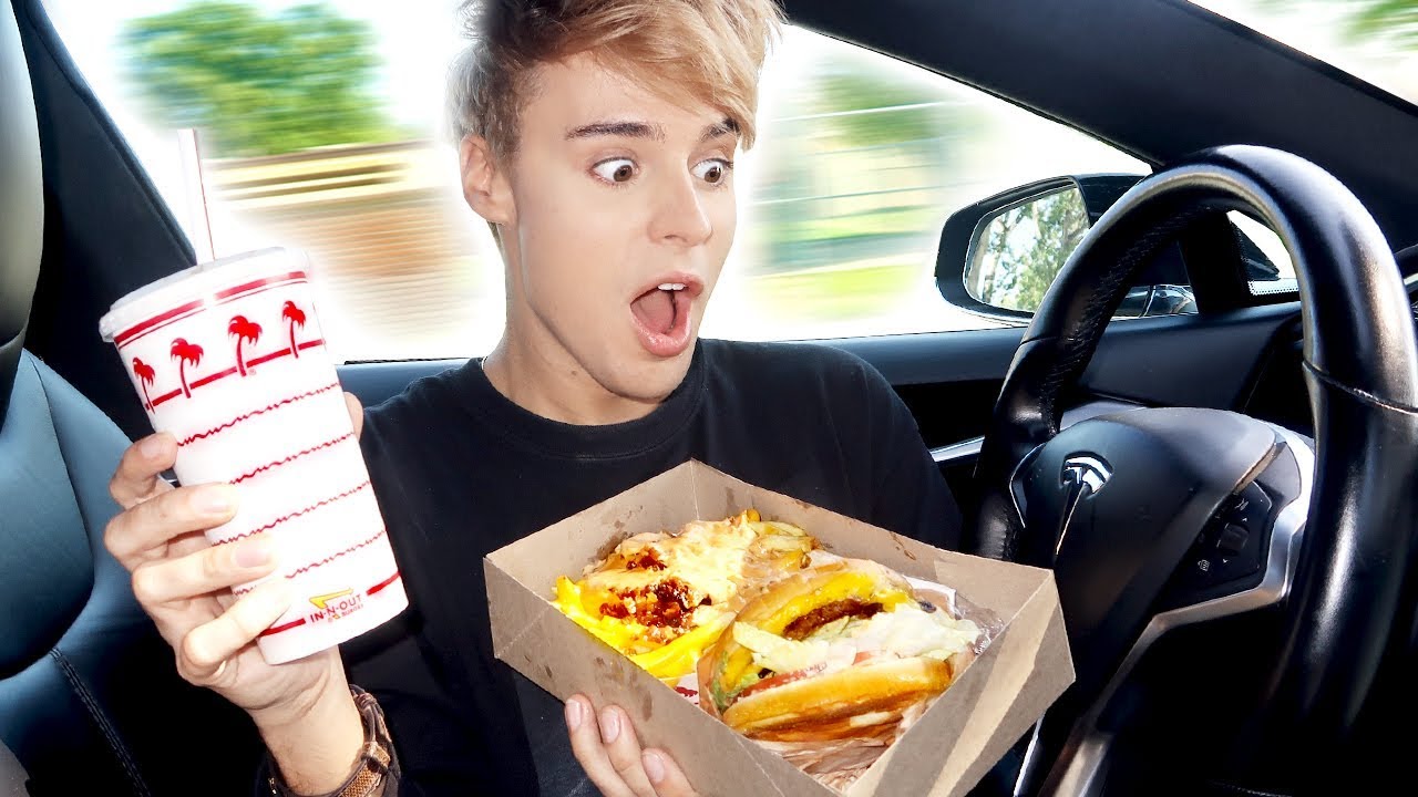 Tesla burger екатеринбург