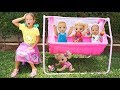 София играет в Игровом Домике для детей с Куклами, веселая история про Игрушки