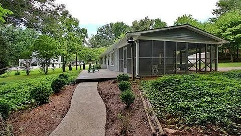 SOLD | Smith Mountain Lake Real Estate | 230 Hermi...