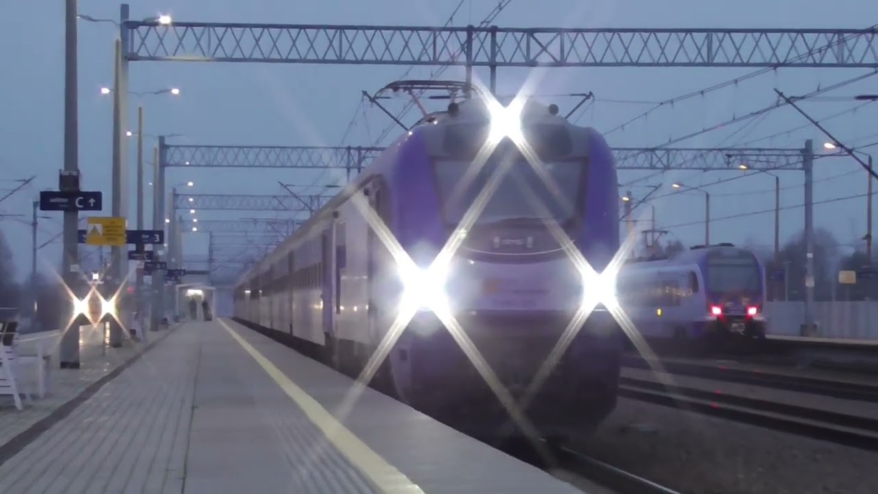 Stacja PKP Włoszczowa Północ [ EIP EIC IC TLK Regio ]