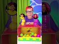 LEOZINN ou EMILLY VICK #brincadeira #infantil #desafios #diversão #emillyvickof #shortskids #jogos