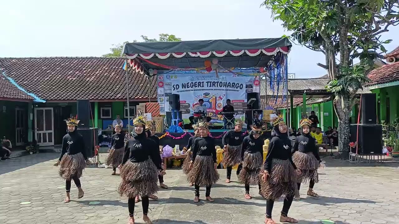 Pentas Tari Yamko Rambe Yamko di HUT ke-61 SDN TIRTOHARGO 🎉 