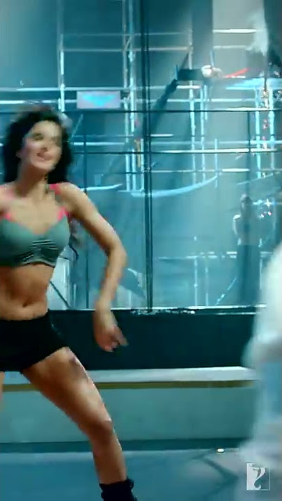 Dance away 💃 | KAMLI Song | Dhoom:3 | Katrina Kaif,  Aamir Khan | Sunidhi Chauhan #YRFShorts #Shorts