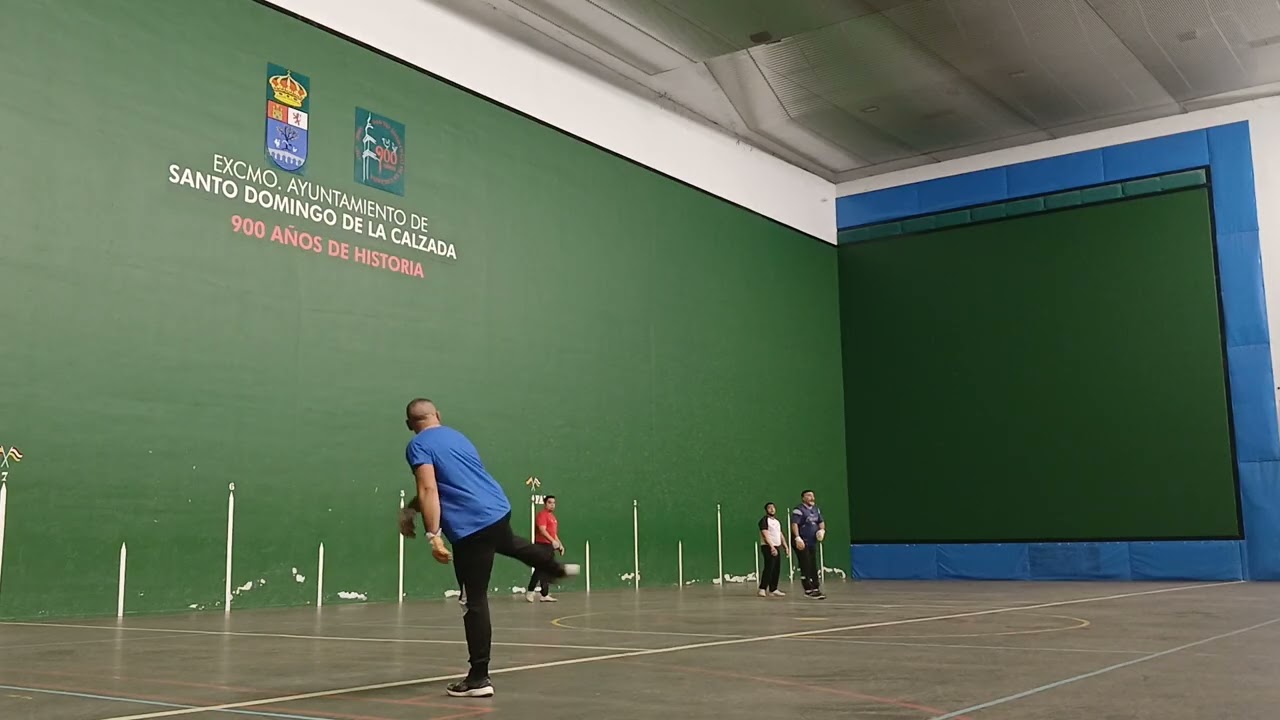 Jugando poco a poco con un poquito más de pelota y recuperando poquito a poco🤚✨️⚾️💪