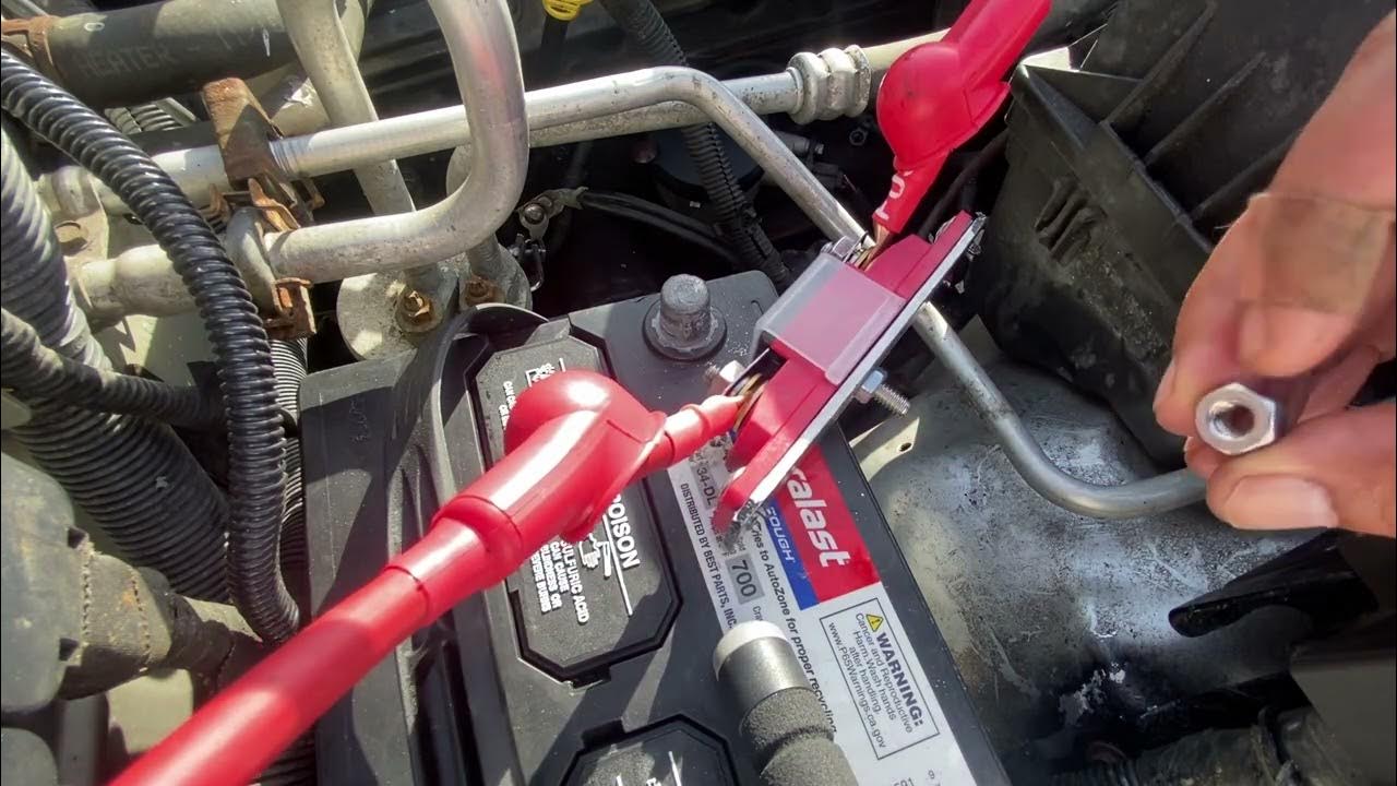 2006 Jeep LJ/TJ big 7 battery cable fuse block - YouTube