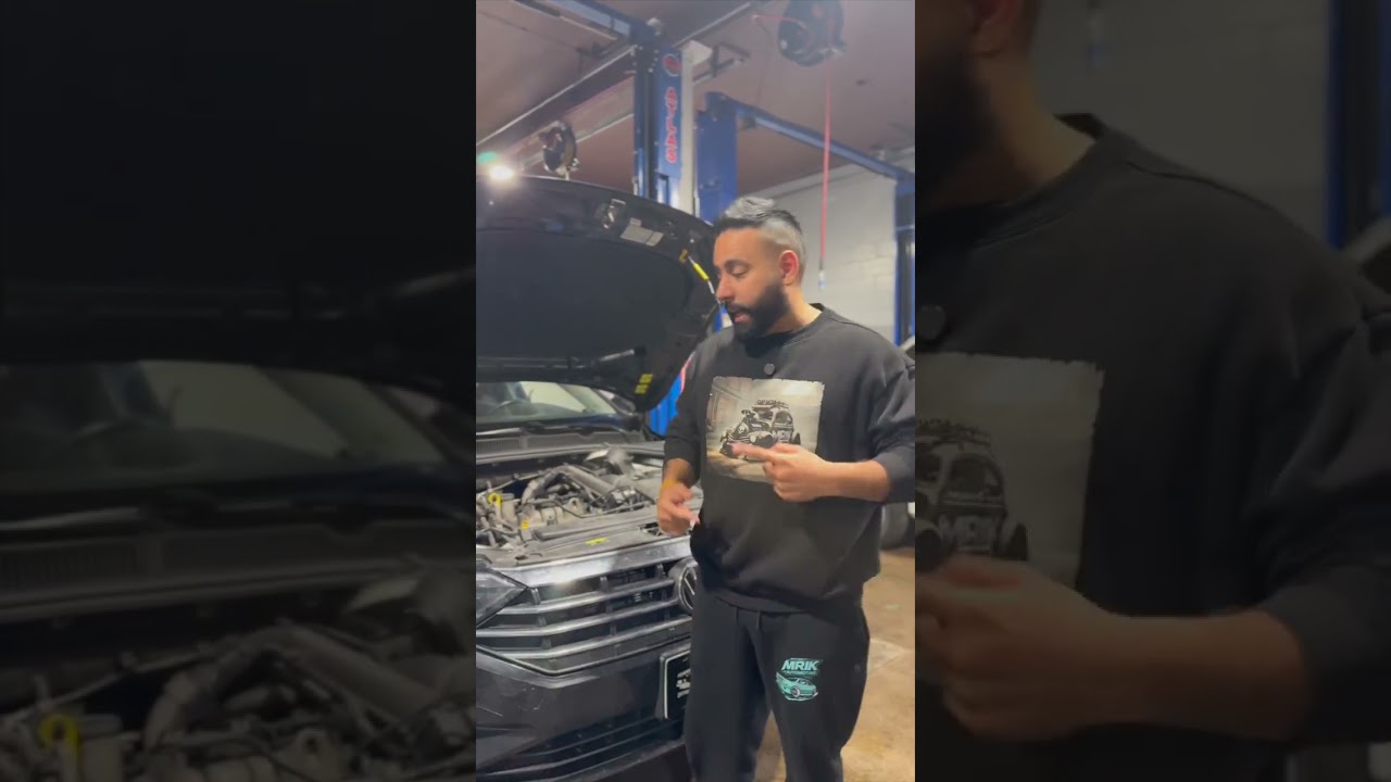 Клиент обратился с жалобой на дребезжащий звук в двигателе своего Volkswagen. #ой #хорошийюмор