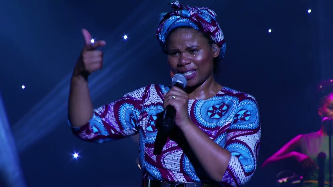 SIYAWELA- KHOLEKA LIVE AT JOBURG THEATRE