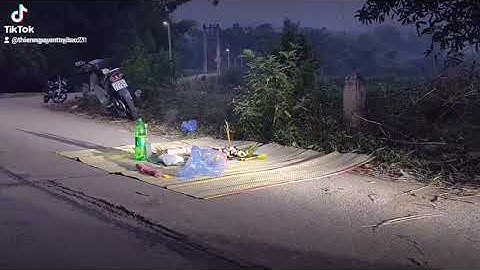 đám ma dân tộc Tây bắc ngày thứ hai _ đưa cơm giữa đường. hết . chú yên nghỉ