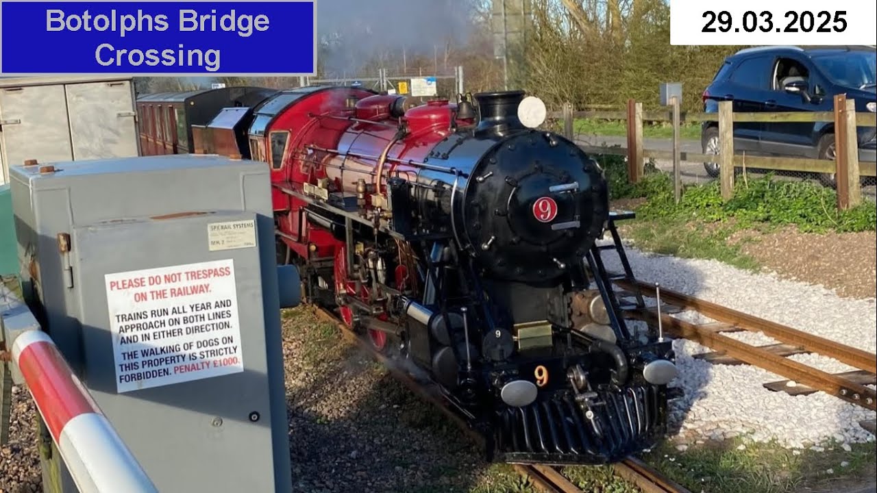 *Wrong Line working* Botolphs Bridge Level Crossing - 29.03.2025 - YouTube