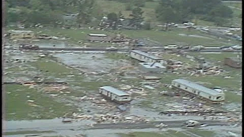 11 Killed as deadly tornadoes rip through Houston ...