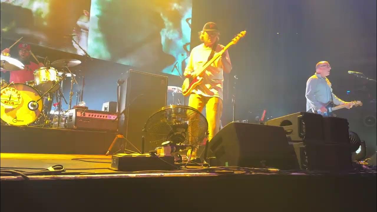 Pavement Silence Kit (Roundhouse 20221023) YouTube