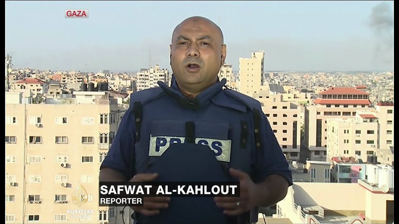 يلزم سكان غزة منازلهم والملاجئ بسبب تصاعد الغارات الجوية الإسرائيلية.