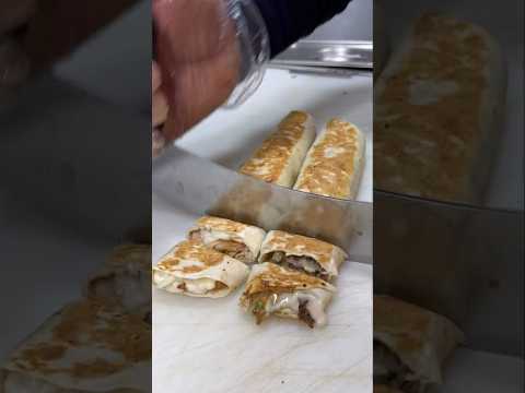 مشكلتي مع امي في الاكل  اكل شاورما دجاج