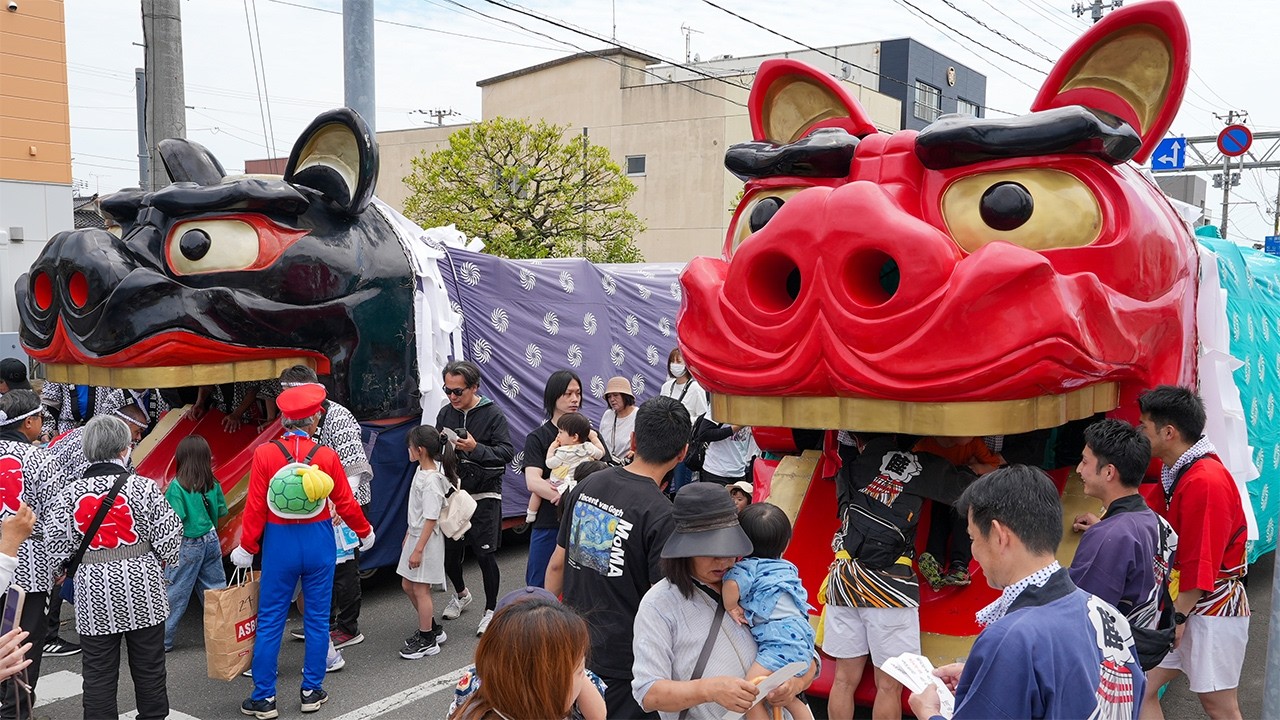 酒田まつり2026 獅子パックンで盛り上がる
