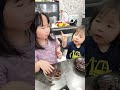 ダメ！絶対！チョコ作りでつまみ食いを２歳児に注意されるがまさかのオチｗ#shorts #しゅりちゃん #バレンタインチョコ #２歳児