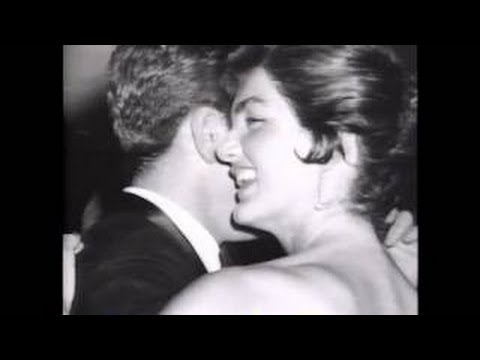 Video: Jacqueline Kennedy Onassis Neto vrednost