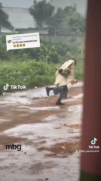 je veut rire Dans l'eau 😂😂😂😂 #foryou #comedy #viral #funny