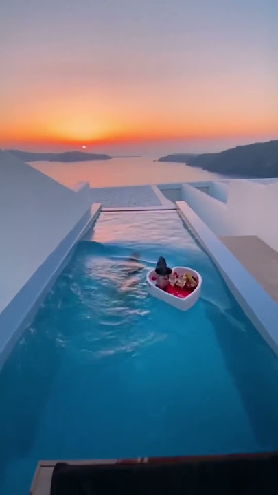 This has to be the most perfect way to enjoy the sunset 😍 #sunset #sunsetlover #sunsetview #sunsets