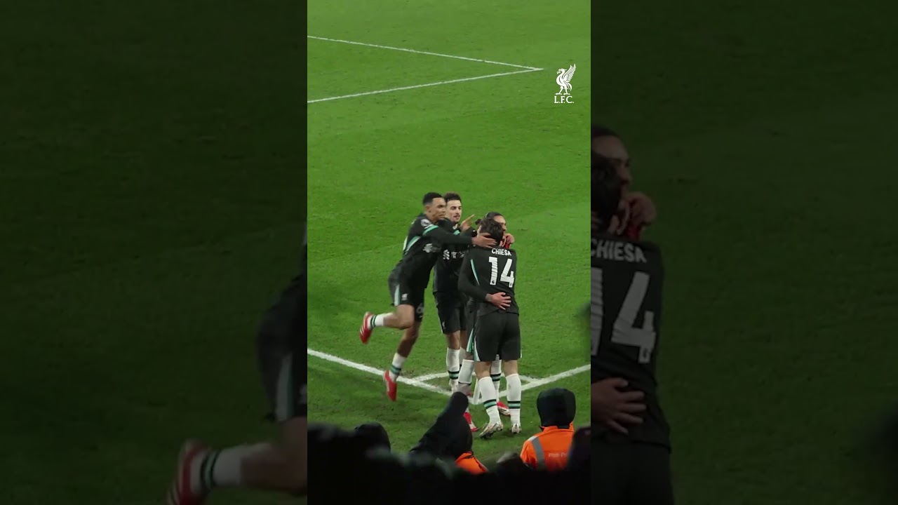 Away end ERUPTS! Darwin Nunez 🇺🇾⚽️