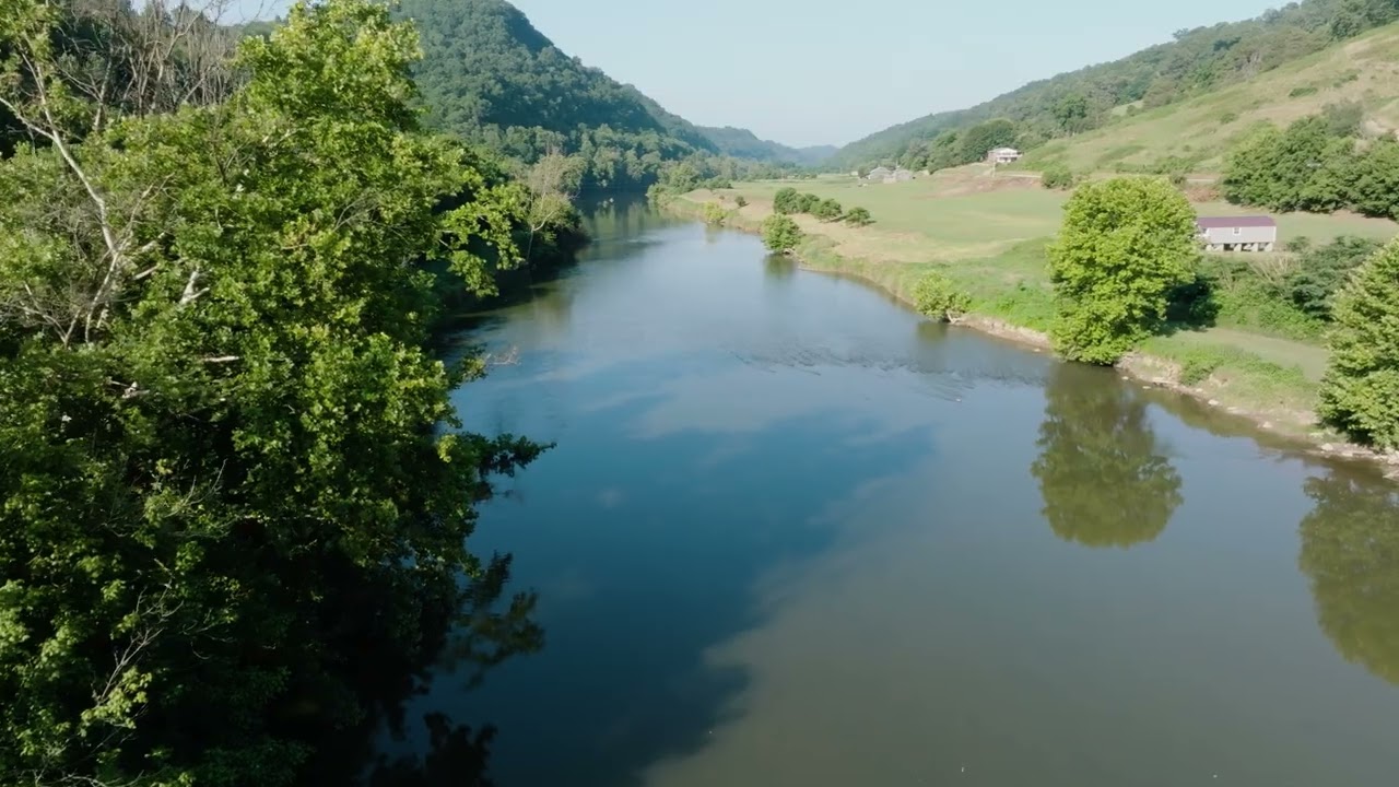 Private Nature Retreat with Treehouse, Barndominium & 1.5 Miles of Riverfront