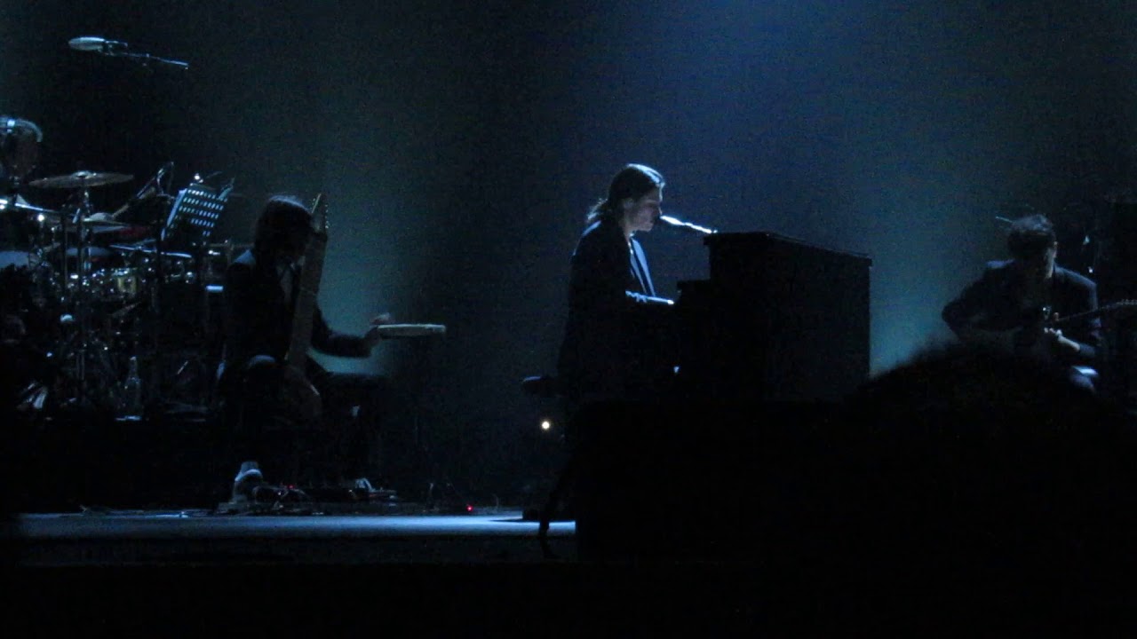 Elisa - Come fosse adesso @ Diari Aperti Tour - Bologna 2/5/2019 - YouTube