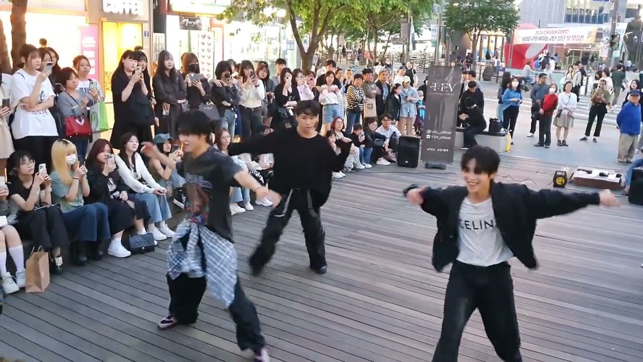 [STREET ARTIST] T:EV. LONG TIME NO SEE. INTERACTIVE SINCHON BUSKING. 240428.
