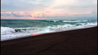 Mentahan Video Deburan Ombak di Pantai Background Sunset Backsound Rileks