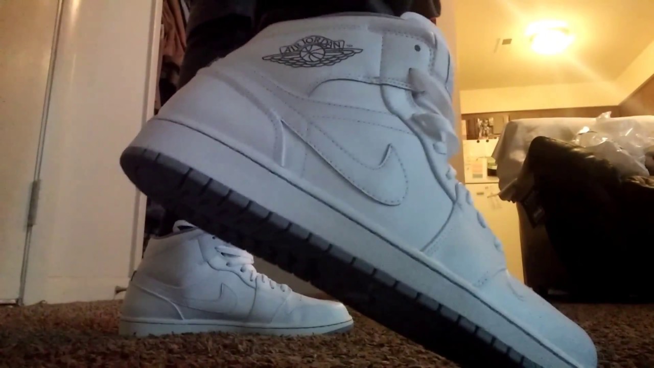 jordan 1 mid white wolf grey