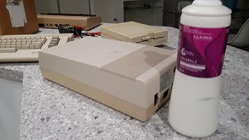 Retrobrite Test with Clairol in 35C Sunlight on Commodore 1541C