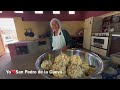 Abuelita Doña Ramona haciendo ponteduros: palomitas de maiz a la leña con miel de piloncillo