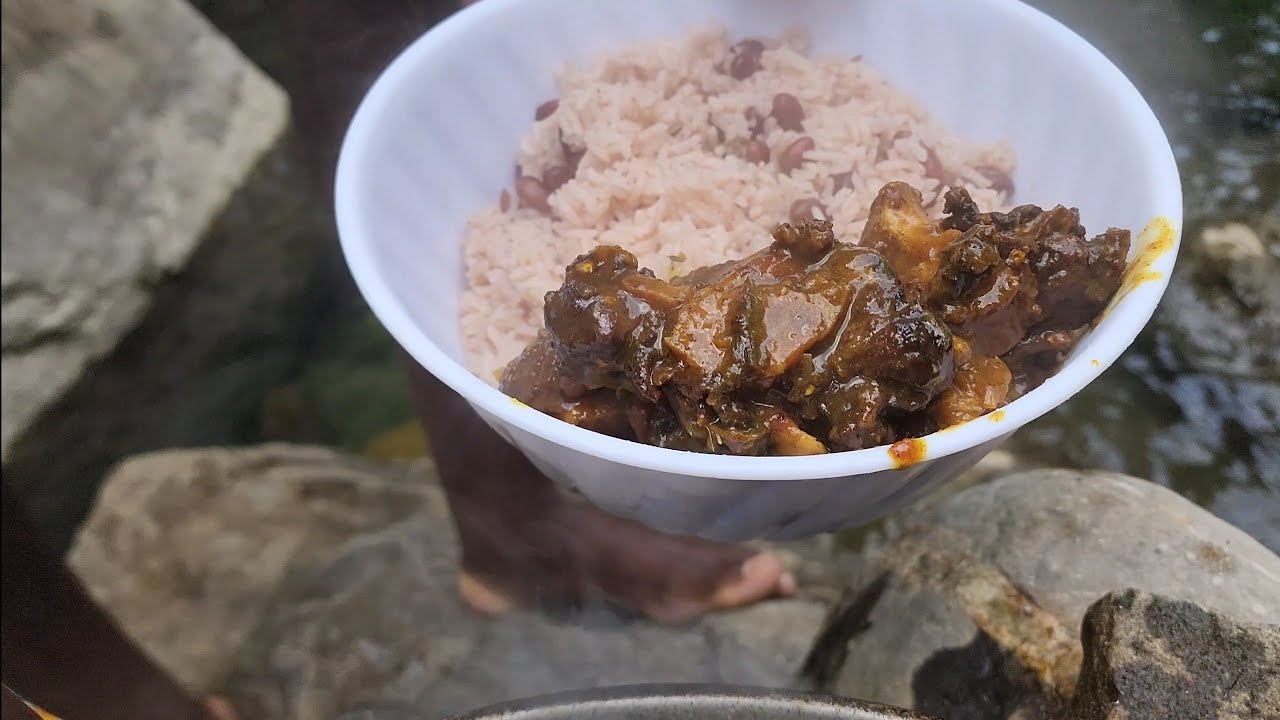 Oxtail w rice & peas on one of the most beautiful rivers in Portland - huge rocks