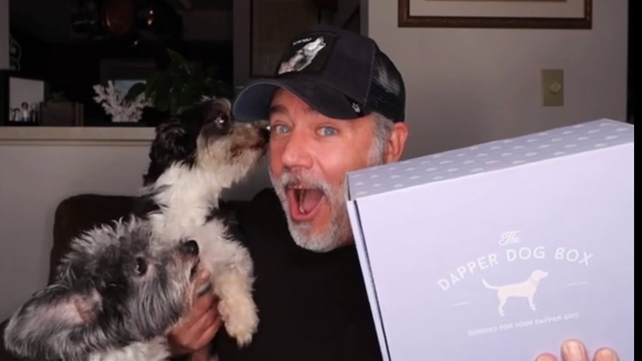MARCH DAPPER DOG BOX UNBOXING!