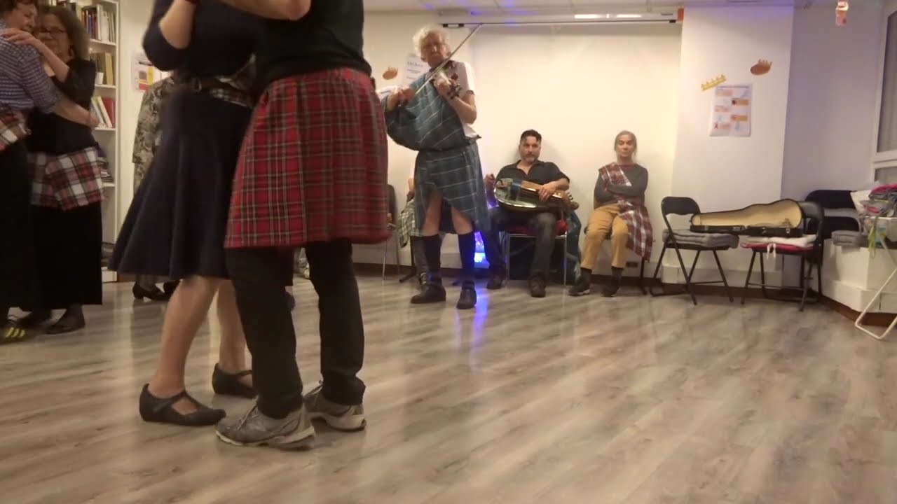 Initiation aux danses écossaises : Highland Schottishe